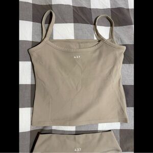 New 437 The Classic Tank Cappuccino Medium